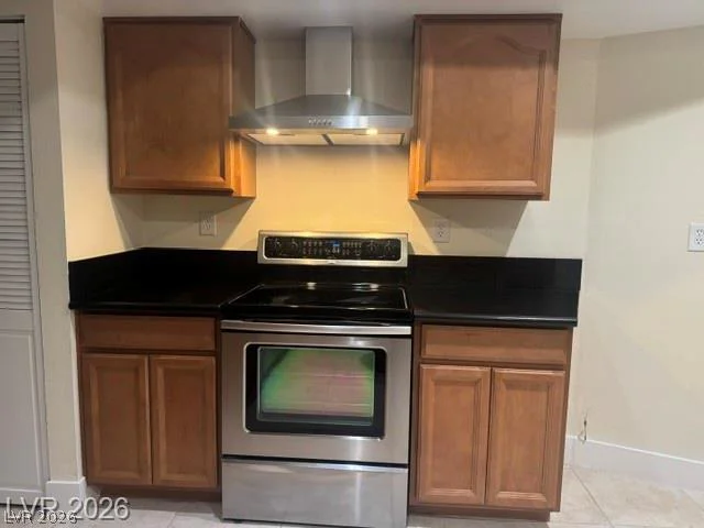 2090 Lucerne, Las Vegas, NV 89104