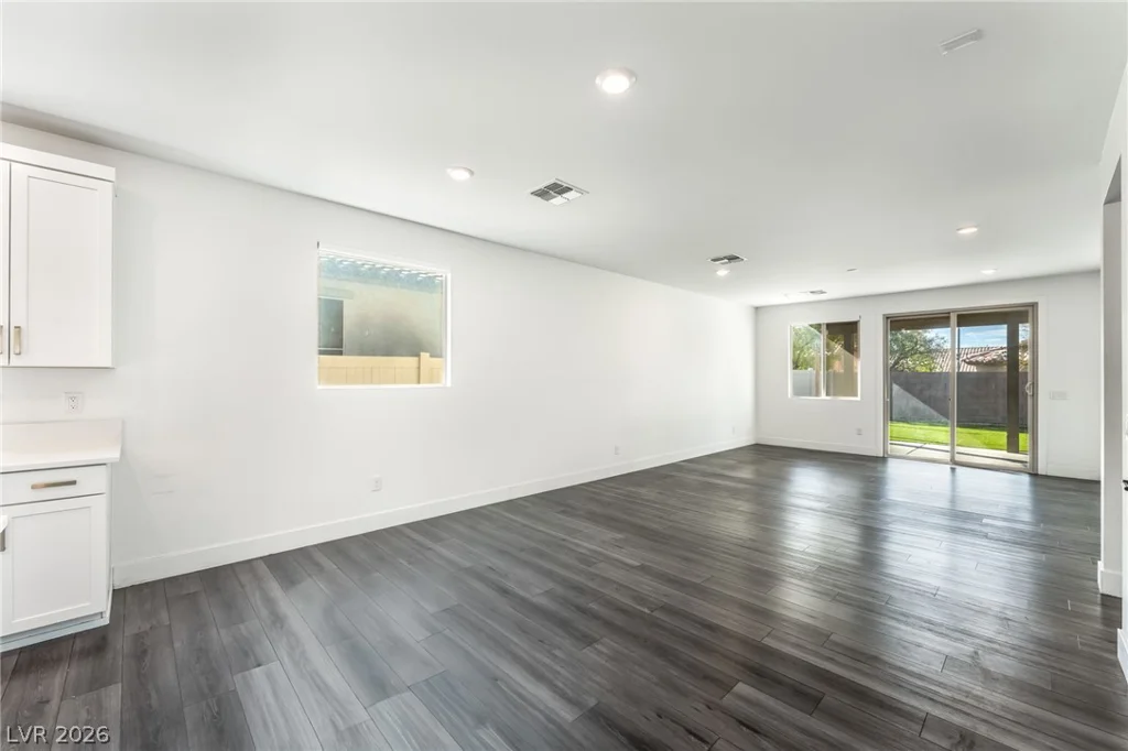 2627 Dollison, North Las Vegas, NV 89081
