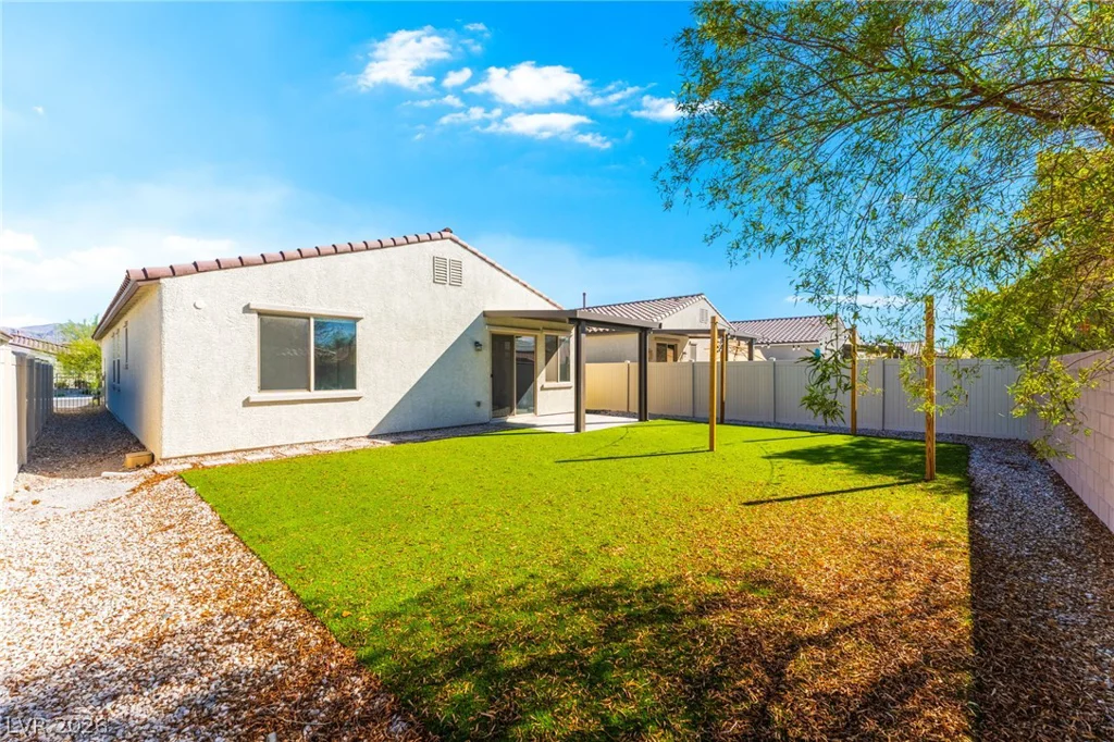2627 Dollison, North Las Vegas, NV 89081