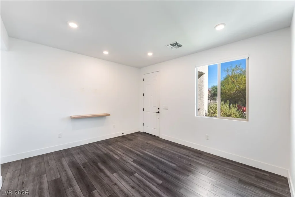 2627 Dollison, North Las Vegas, NV 89081