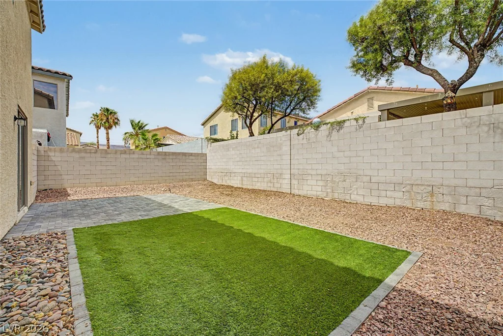 10116 Whitney Falls, Las Vegas, NV 89148