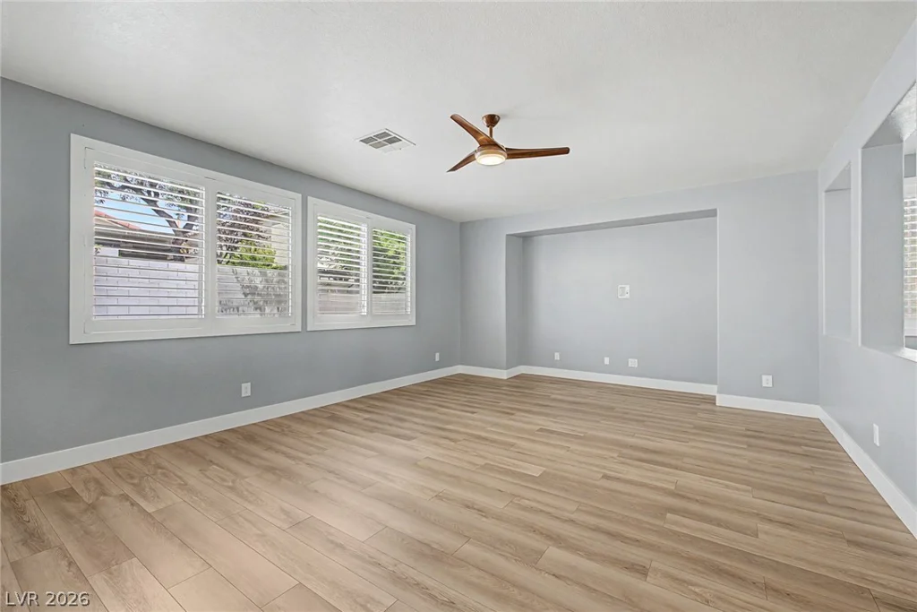 10116 Whitney Falls, Las Vegas, NV 89148
