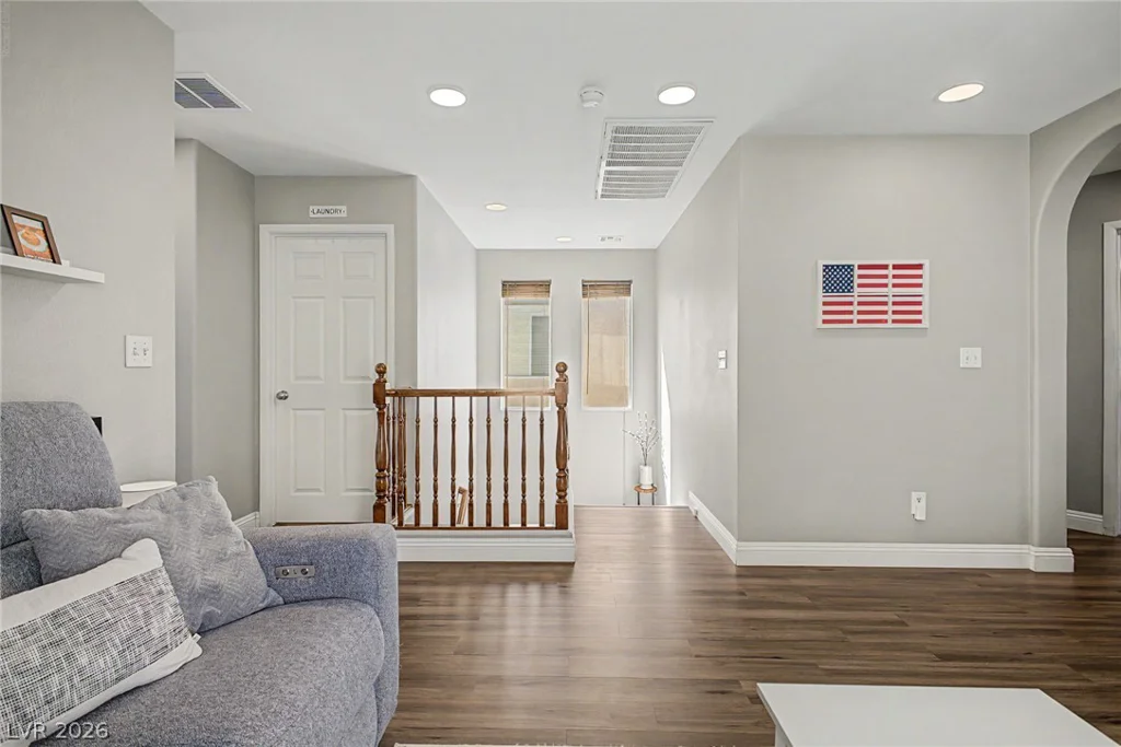 10245 Headrick, Las Vegas, NV 89166