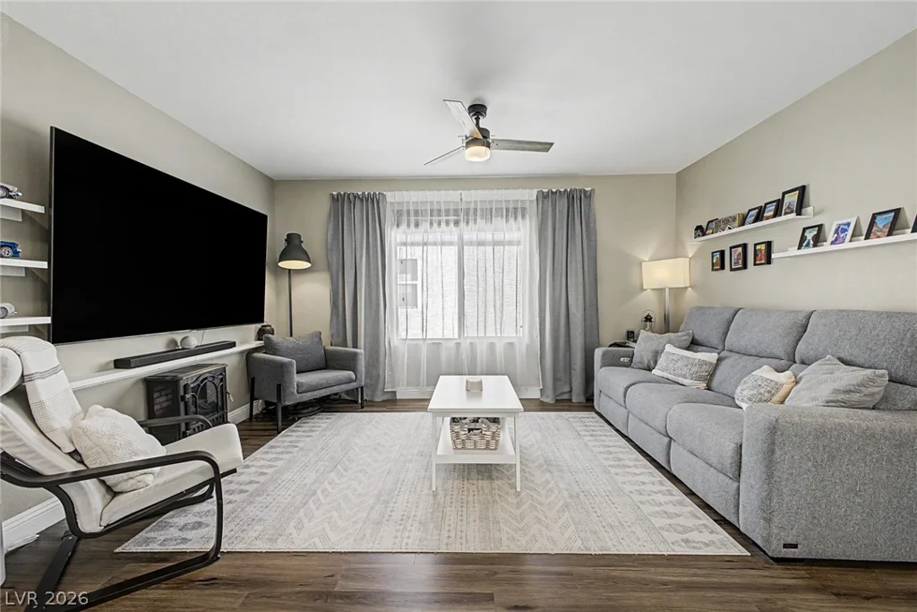 10245 Headrick, Las Vegas, NV 89166