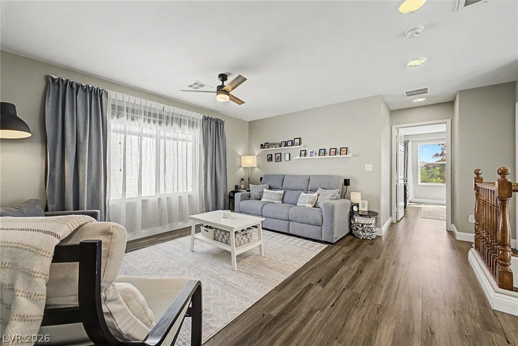 10245 Headrick, Las Vegas, NV 89166