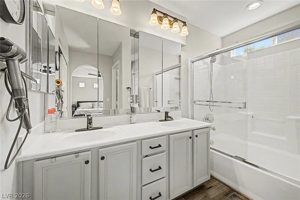 10245 Headrick, Las Vegas, NV 89166