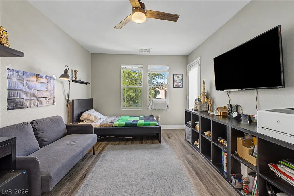 10245 Headrick, Las Vegas, NV 89166