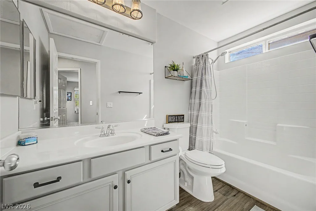 10245 Headrick, Las Vegas, NV 89166