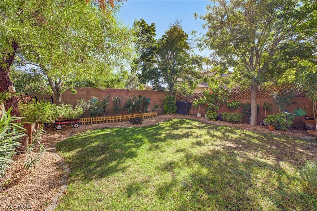 10245 Headrick, Las Vegas, NV 89166