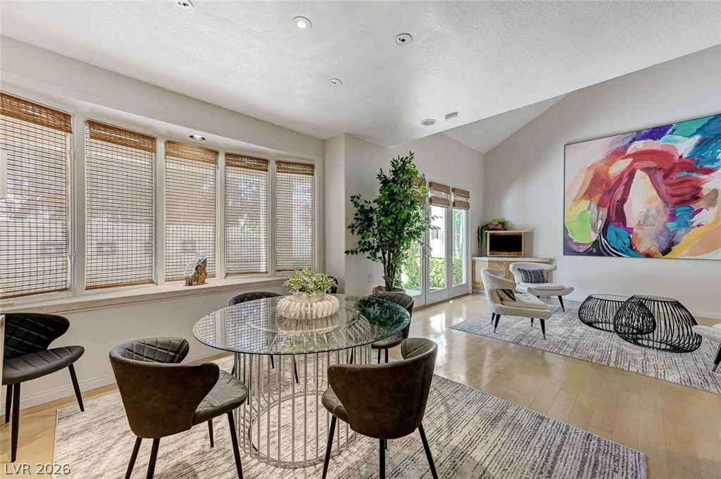 8121 Castle Pines, Las Vegas, NV 89113