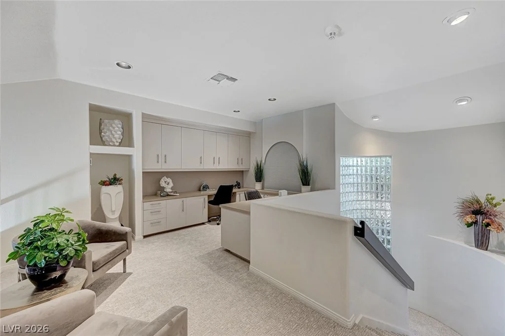 8121 Castle Pines, Las Vegas, NV 89113