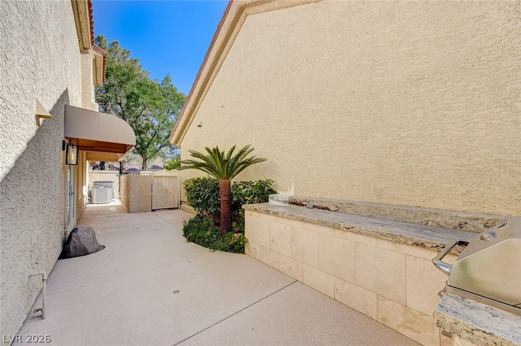 8121 Castle Pines, Las Vegas, NV 89113