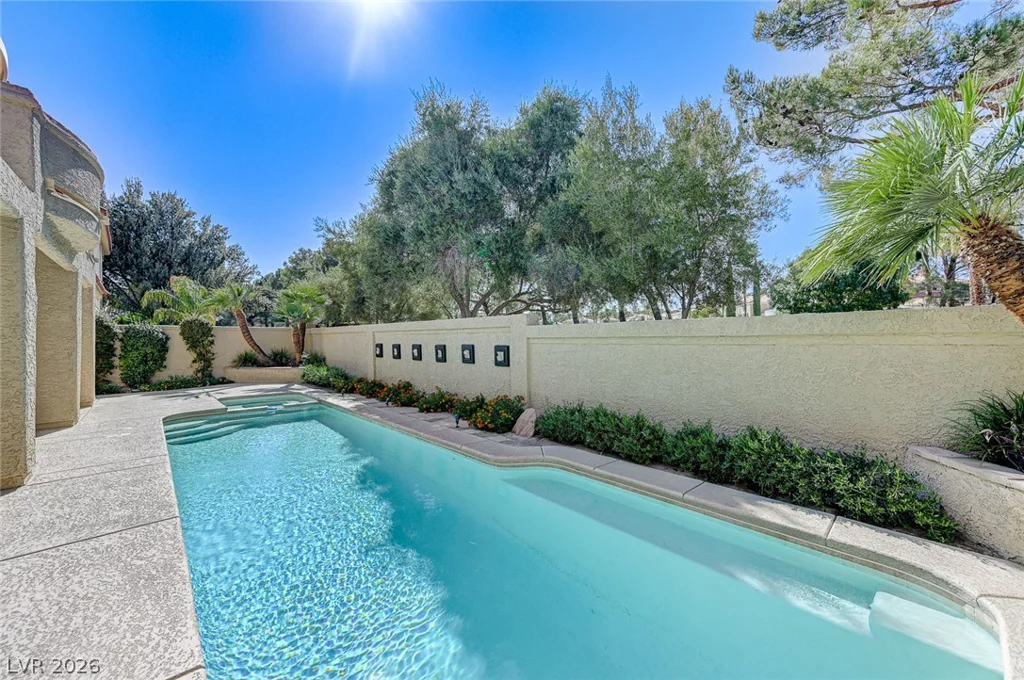 8121 Castle Pines, Las Vegas, NV 89113