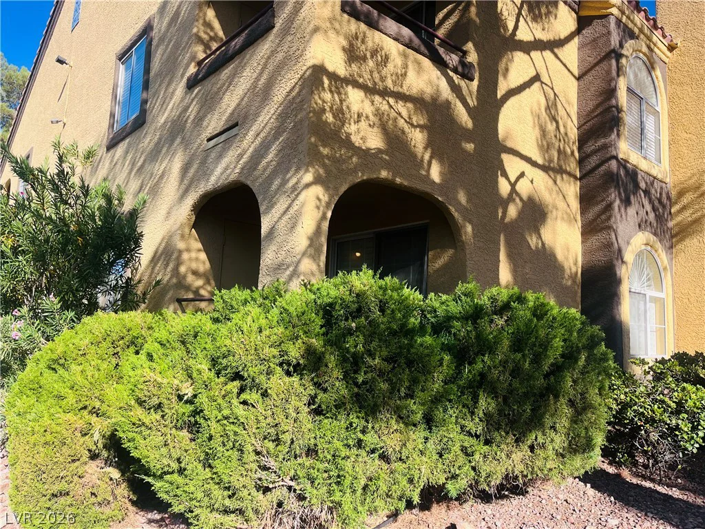 7950 Flamingo, Las Vegas, NV 89147