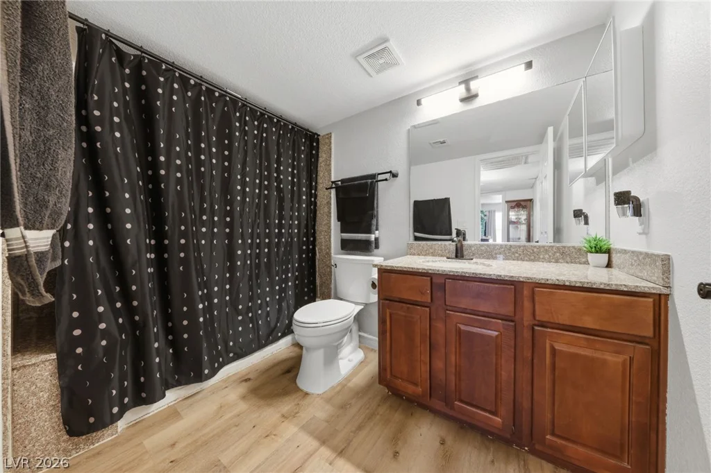 2451 Rainbow, Las Vegas, NV 89108