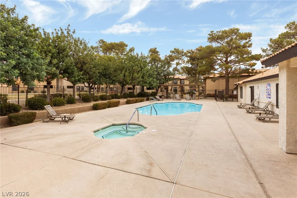 2451 Rainbow, Las Vegas, NV 89108