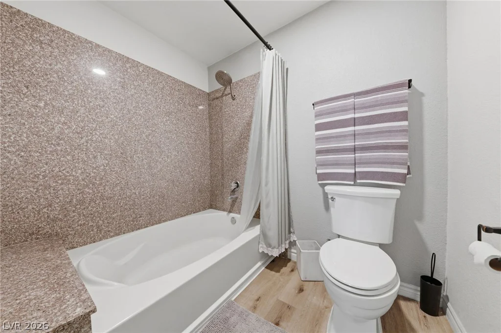 2451 Rainbow, Las Vegas, NV 89108
