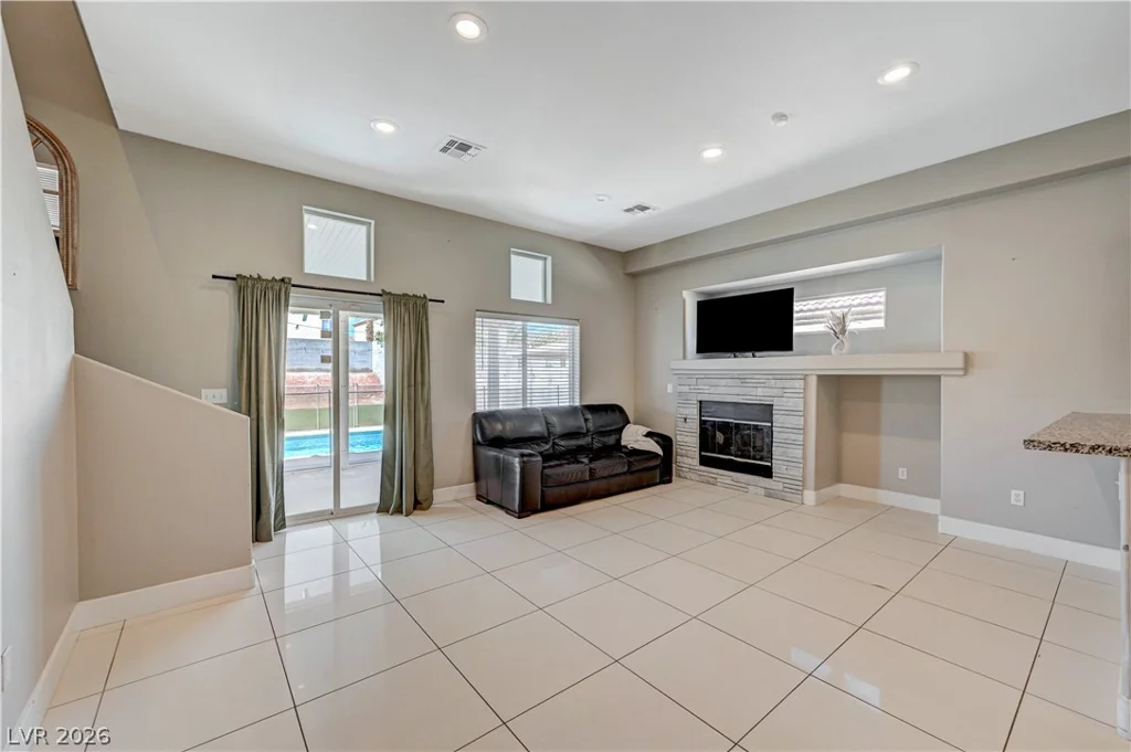 6115 Cozy Creek, North Las Vegas, NV 89031