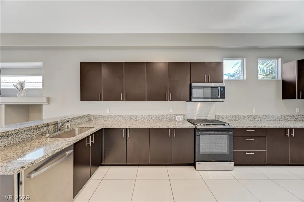 6115 Cozy Creek, North Las Vegas, NV 89031