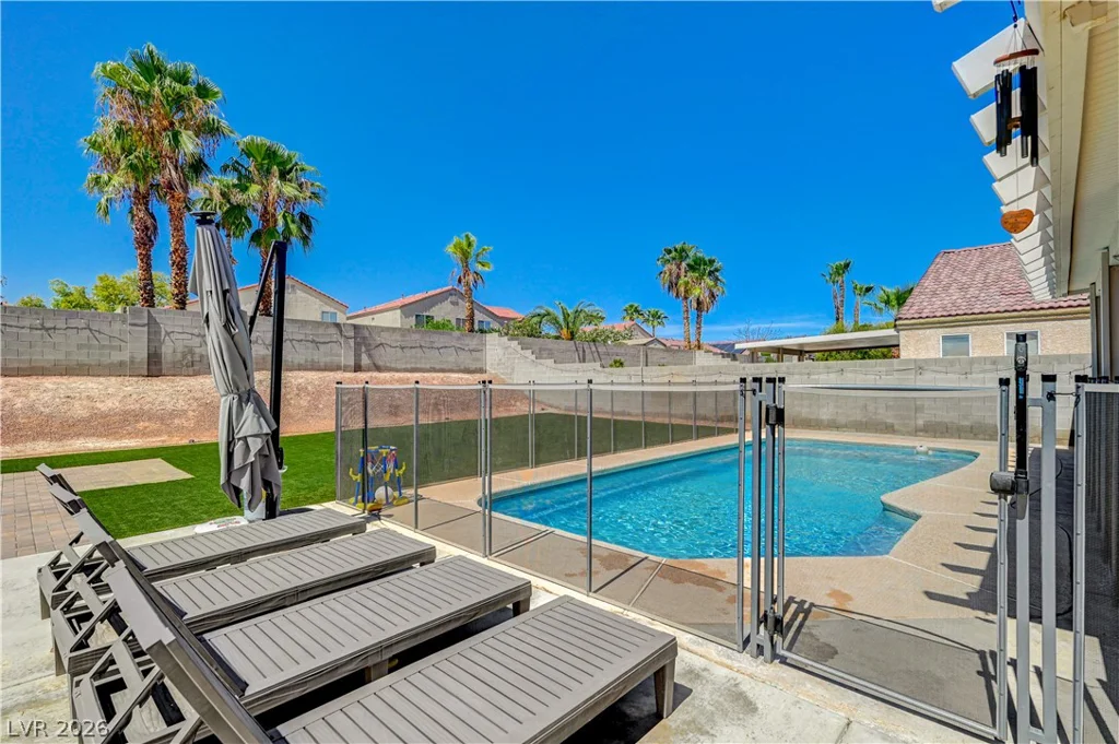 6115 Cozy Creek, North Las Vegas, NV 89031