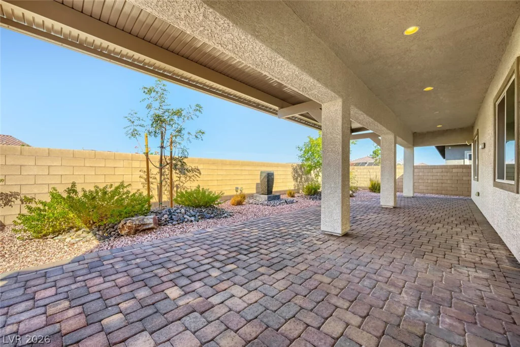 617 Comodo, Henderson, NV 89011