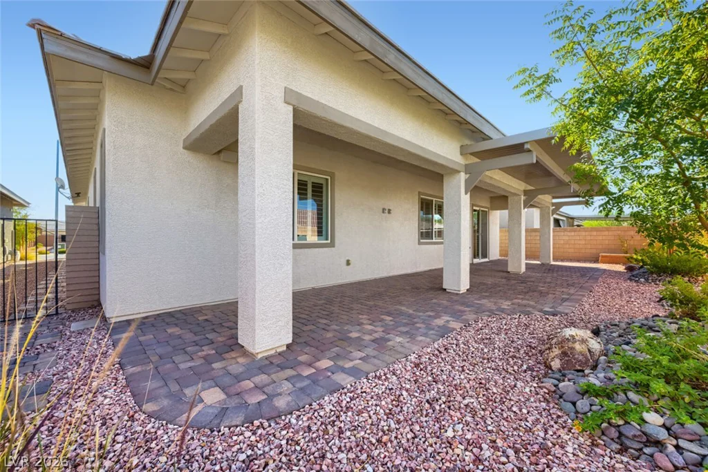 617 Comodo, Henderson, NV 89011