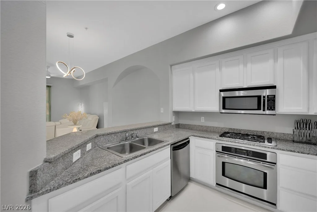 32 Serene, Las Vegas, NV 89123