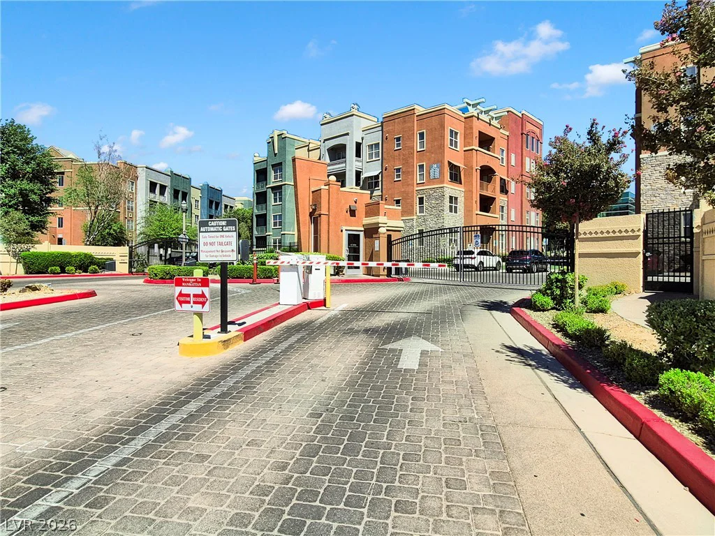 32 Serene, Las Vegas, NV 89123