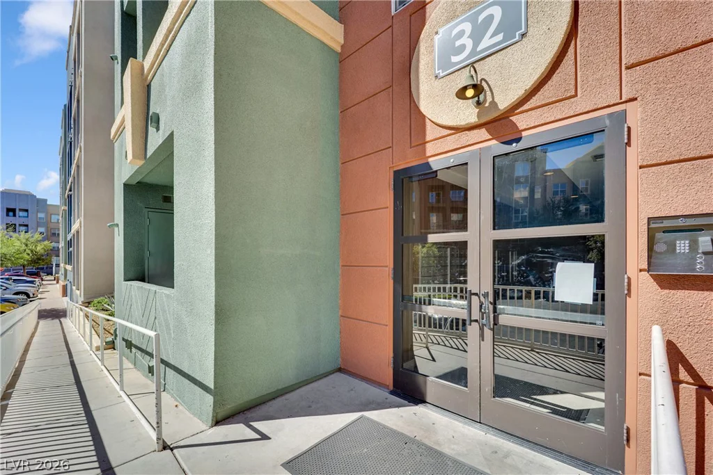 32 Serene, Las Vegas, NV 89123