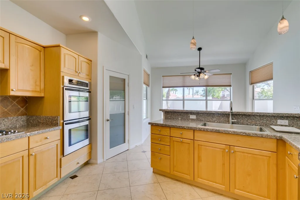 168 Buena, Henderson, NV 89074