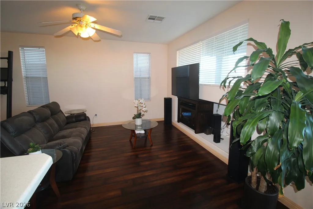 207 Priority Point, Henderson, NV 89012