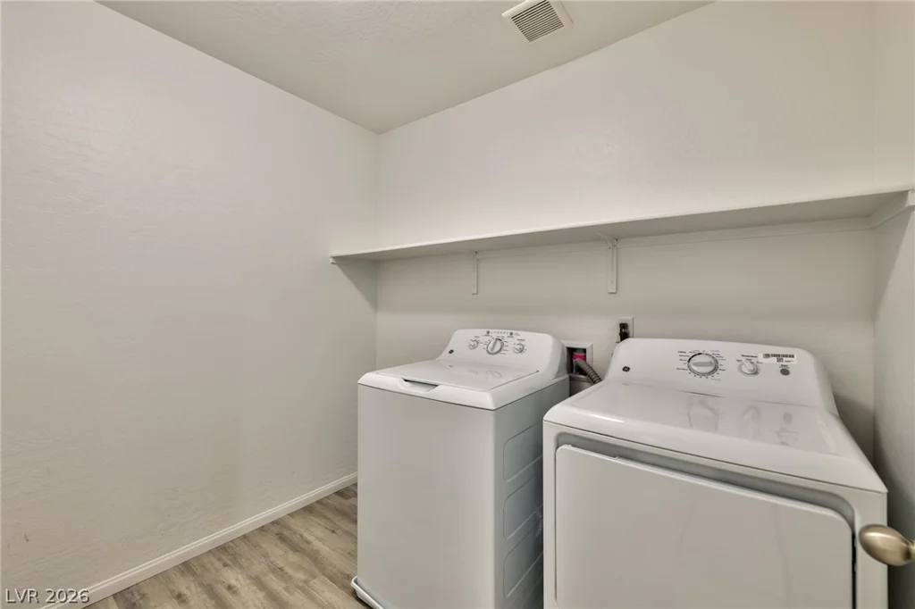 7724 Eastham Bay, Las Vegas, NV 89179