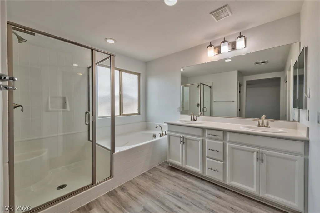 7724 Eastham Bay, Las Vegas, NV 89179
