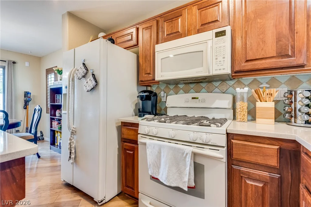 5280 Judkins, Las Vegas, NV 89122