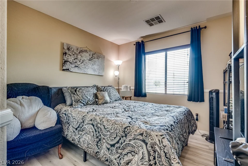 5280 Judkins, Las Vegas, NV 89122