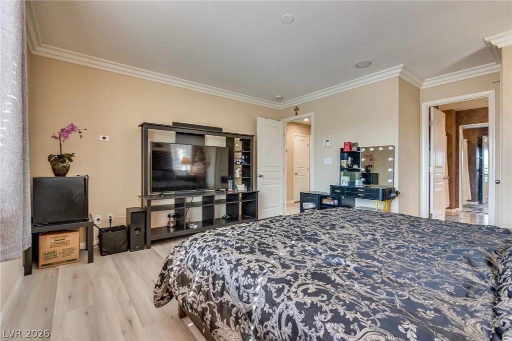 5280 Judkins, Las Vegas, NV 89122