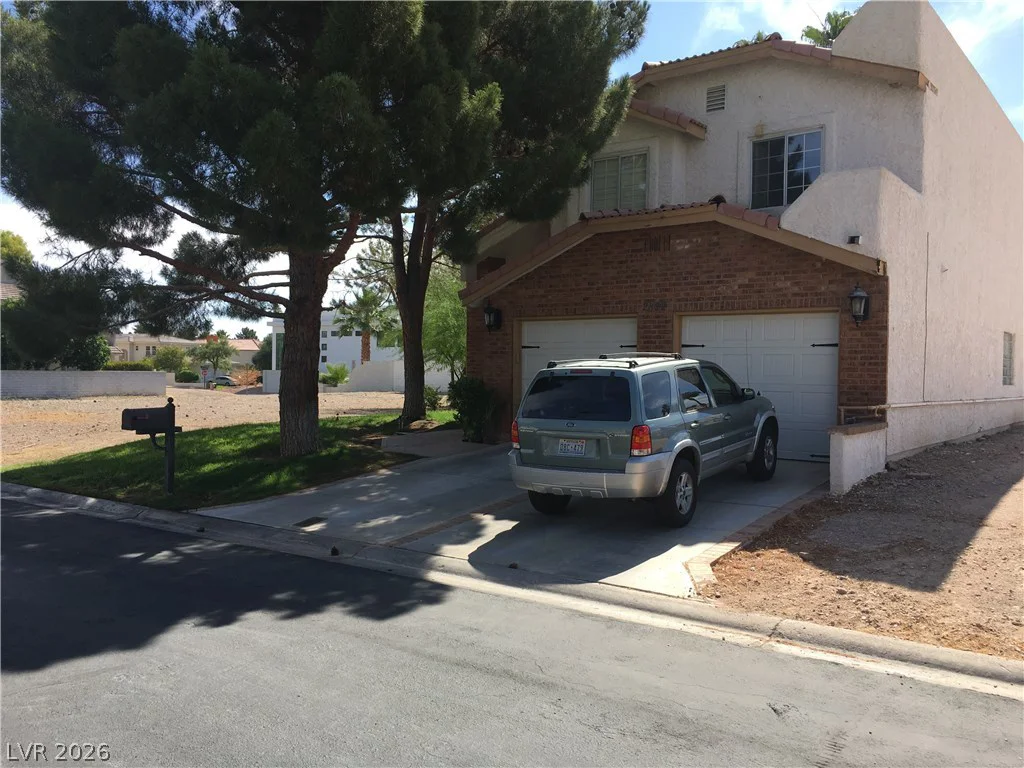 2822 QUEENS COURTYARD, Las Vegas, NV 89109