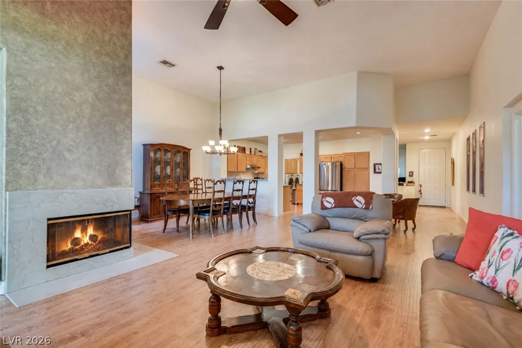 1924 Summer Pine, Las Vegas, NV 89134