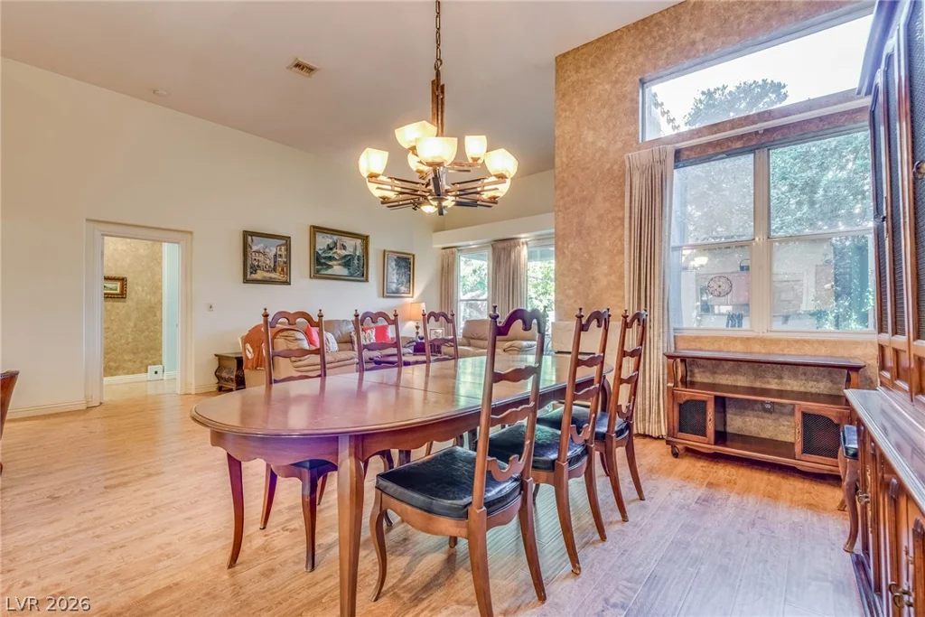 1924 Summer Pine, Las Vegas, NV 89134