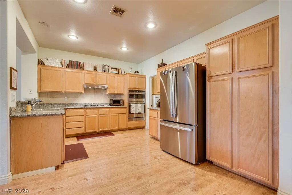 1924 Summer Pine, Las Vegas, NV 89134