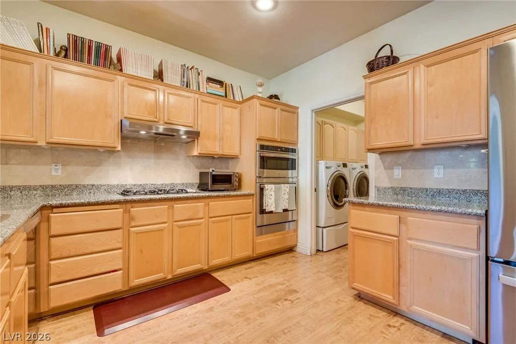 1924 Summer Pine, Las Vegas, NV 89134