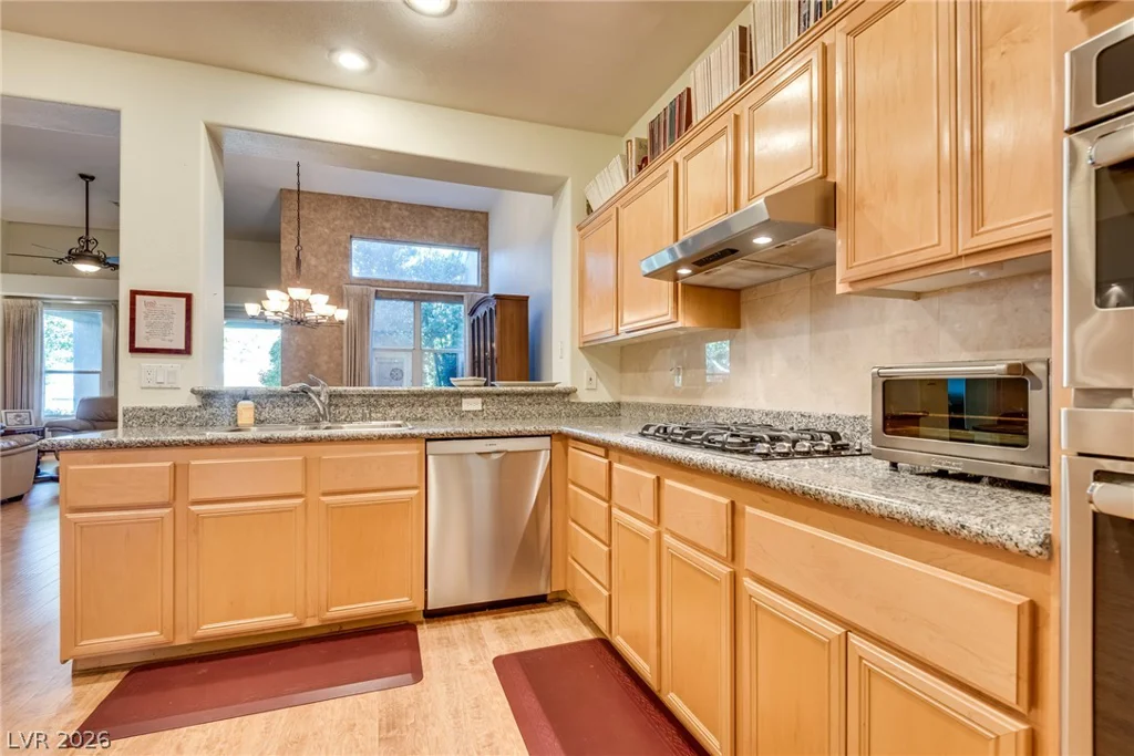1924 Summer Pine, Las Vegas, NV 89134