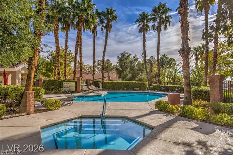 1924 Summer Pine, Las Vegas, NV 89134
