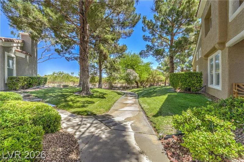 1924 Summer Pine, Las Vegas, NV 89134