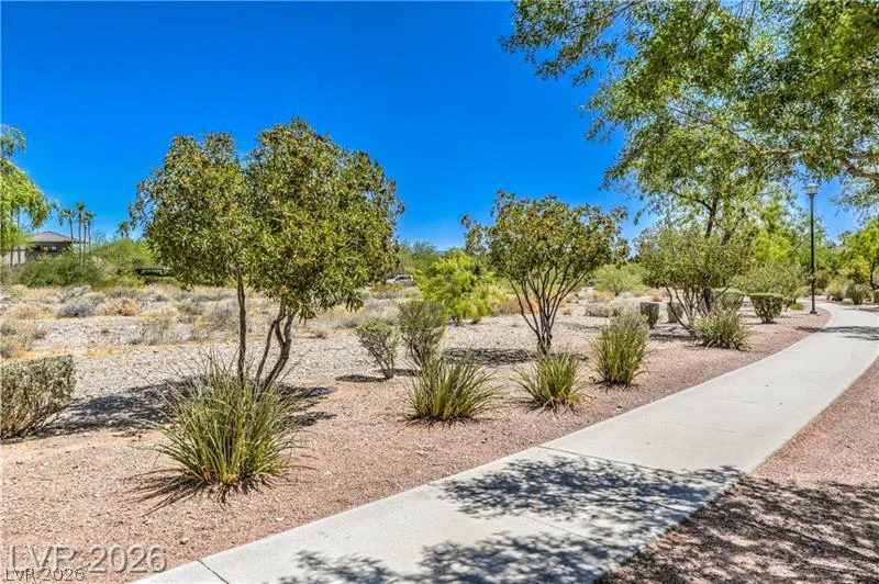 1924 Summer Pine, Las Vegas, NV 89134