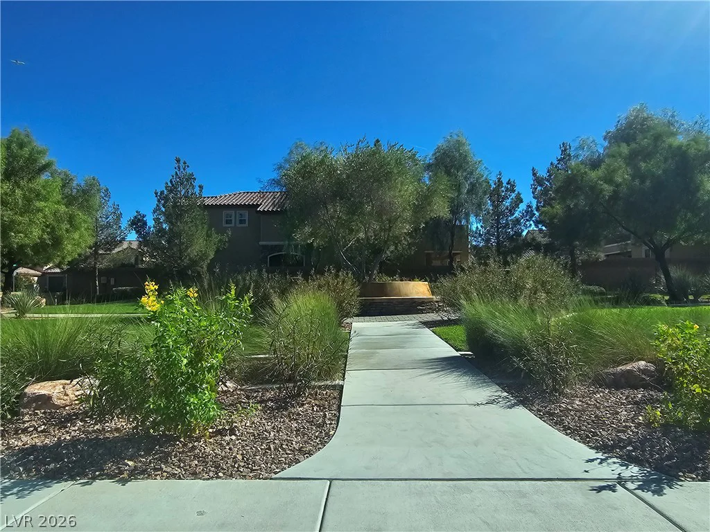 8120 Lennox View, Las Vegas, NV 89113