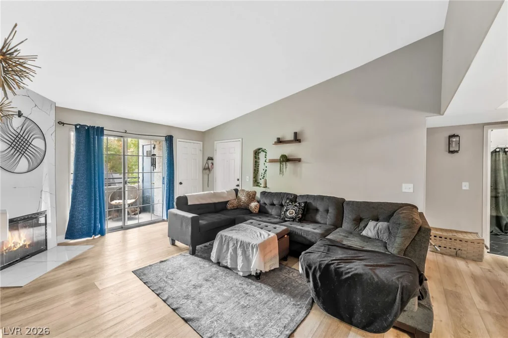 3318 Decatur, Las Vegas, NV 89130
