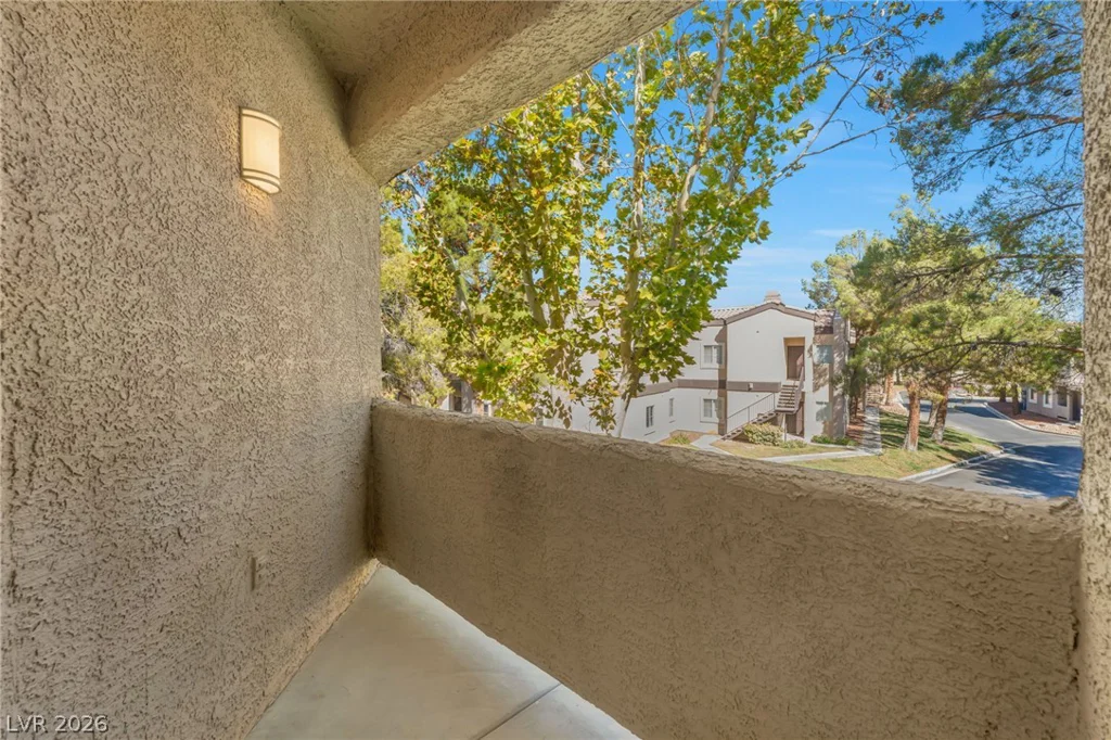 5250 Rainbow, Las Vegas, NV 89118
