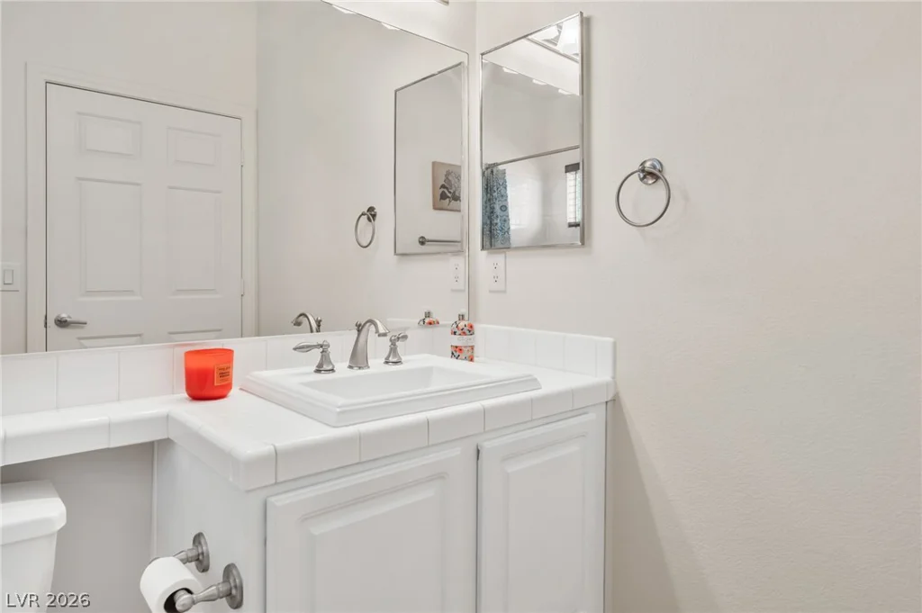 5250 Rainbow, Las Vegas, NV 89118