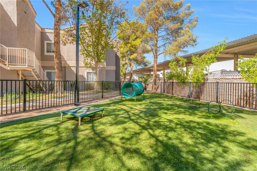 5250 Rainbow, Las Vegas, NV 89118